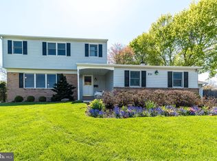 231 Parry Rd, Warminster, PA 18974