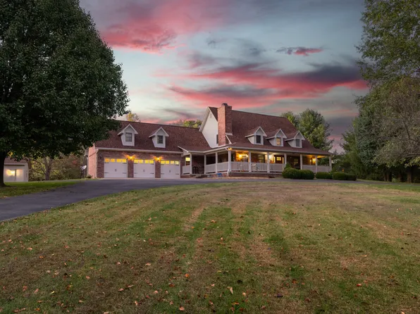 620 Deerfield Dr, Martinsville, IN 46151