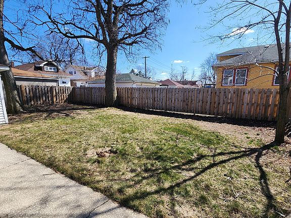 4th image of 1425 S 13th Ave