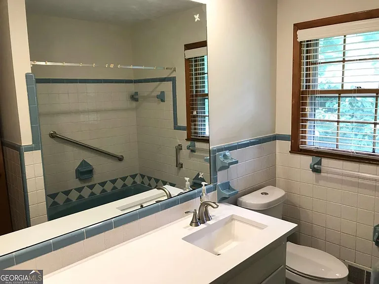 1321 Mary Dale Dr — Photo 13