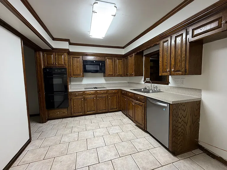 204 Dublin Cir #A — Photo 9