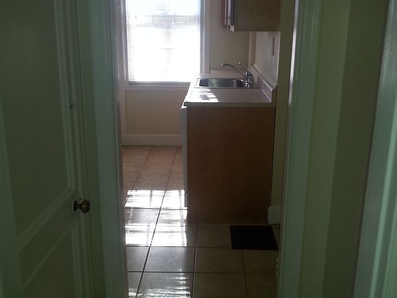 4th image of 6611 Murray Ave