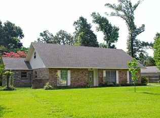 2211 Vista Dr, Baton Rouge, LA 70809