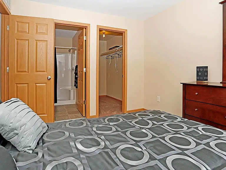 LAKE VILLAGE APARTMENTS — Photo 16