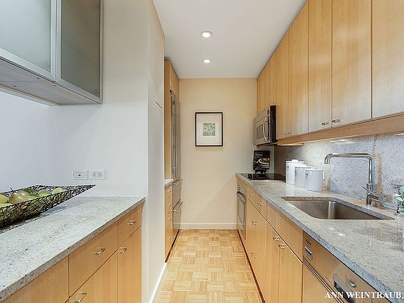 3rd image of 1 5th Ave APT 11E