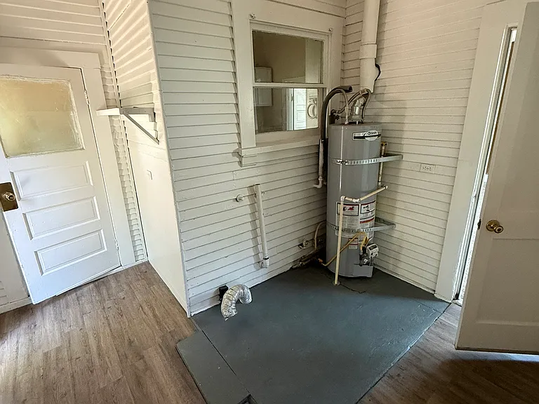 116 Forrest Ave — Photo 26