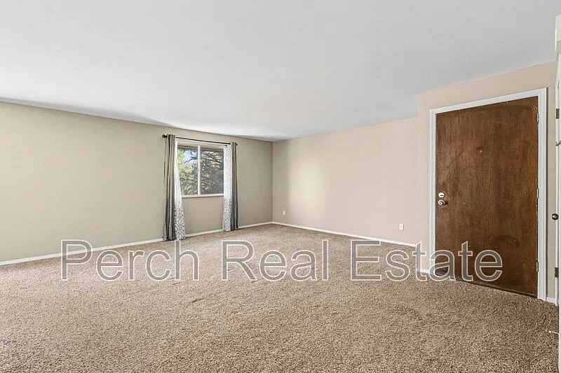 2 bed, 1.0 bath, 941 sqft, $1,500 — Photo 4