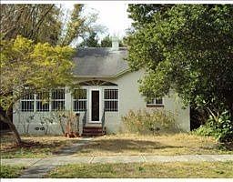5th image of 2719 Bayside Dr S