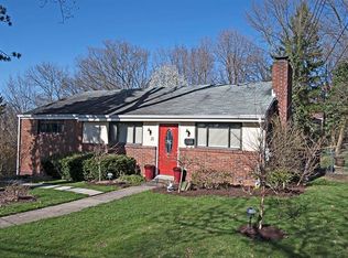 31 Alton Dr, Bethel Park, PA