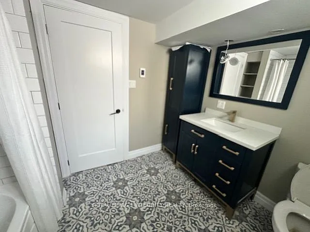 1398 Jamison Ave #B — Photo 21