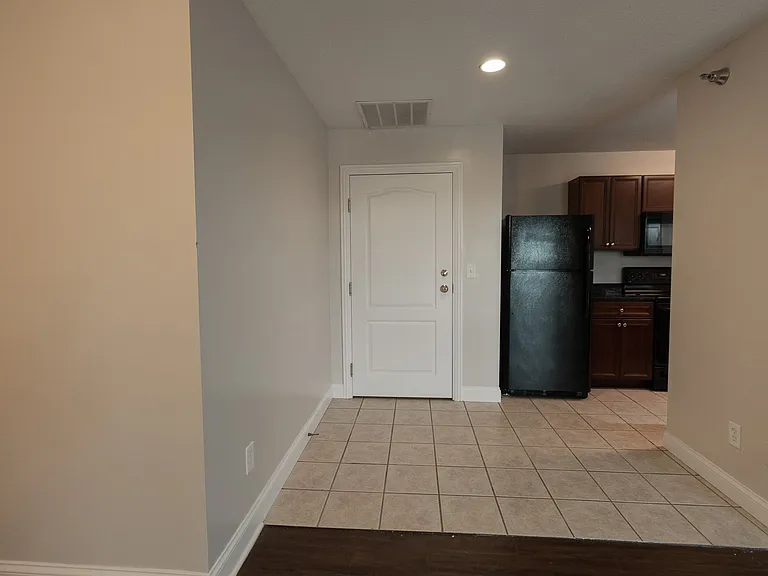1100 Club Village Dr — Photo 23