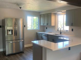 2929 Pioneer Ave, Pittsburgh, PA 15226
