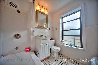 Rented by Metropolitan Realty