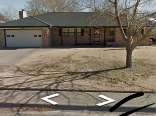 108 Carson Ave, Dumas, TX 79029