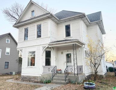 415 3rd Ave SE, Le Mars, IA, 51031