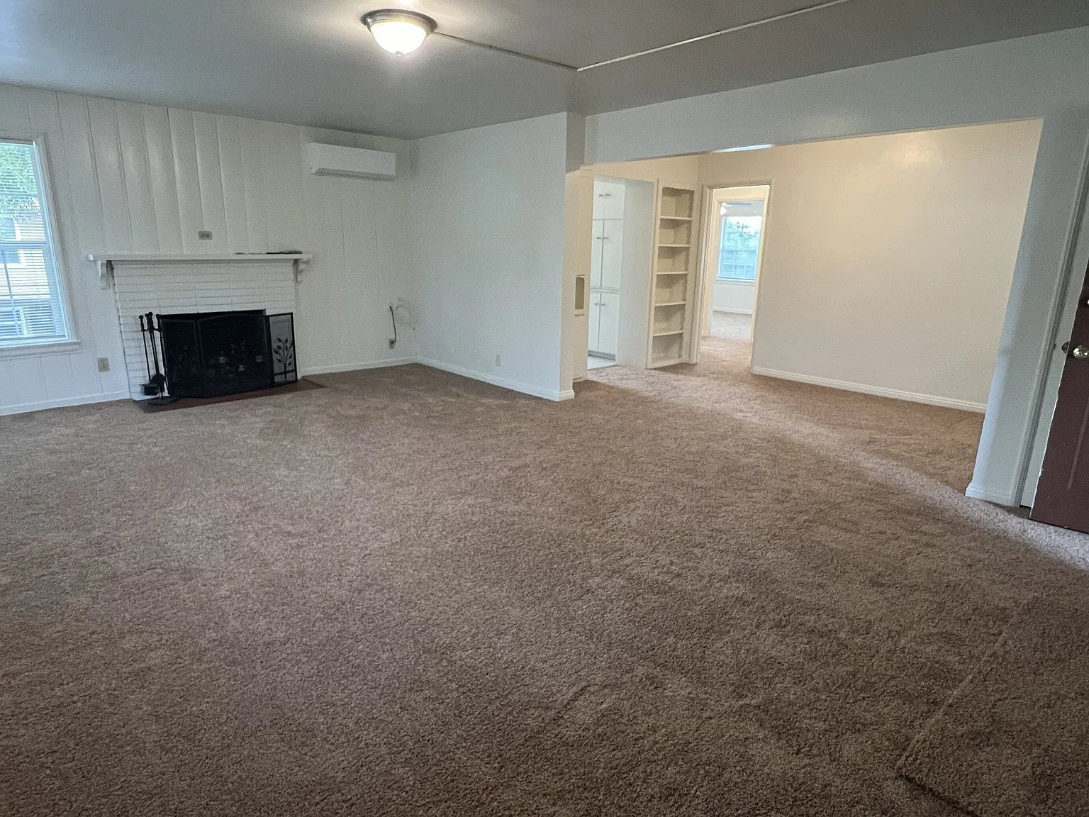 2 bed, 1150 sqft, $2,700 — Photo 3