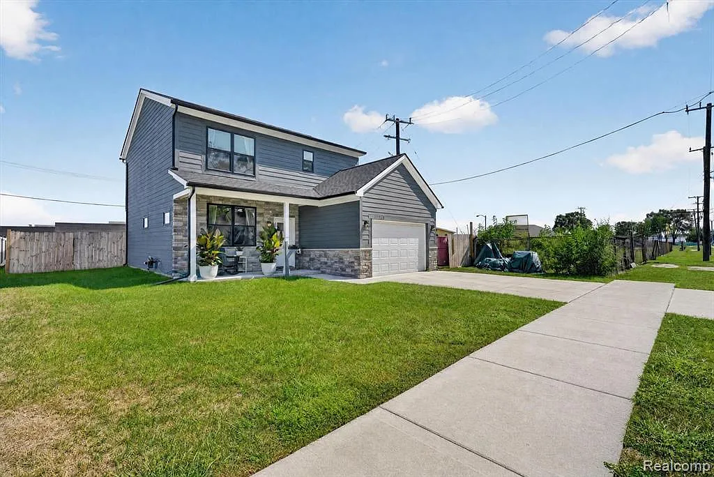 3 bed, 2.5 bath, 1400 sqft, $2,600 — Photo 2