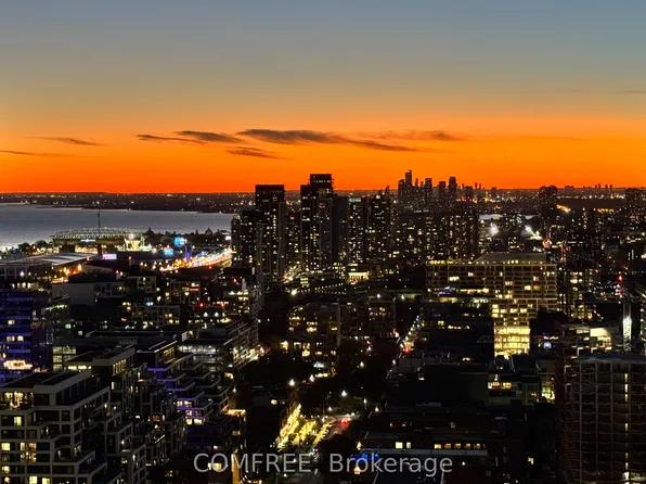 55 Mercer St #4102, Toronto, ON M5V 1H2