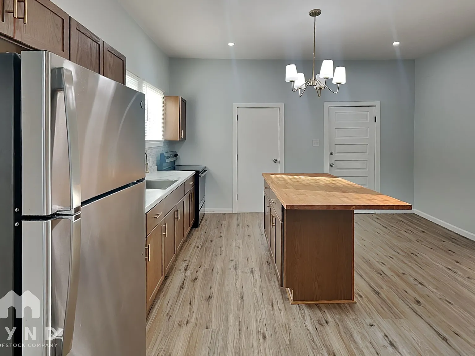 1 bed, 1.0 bath, 723 sqft, $1,375 — Photo 3