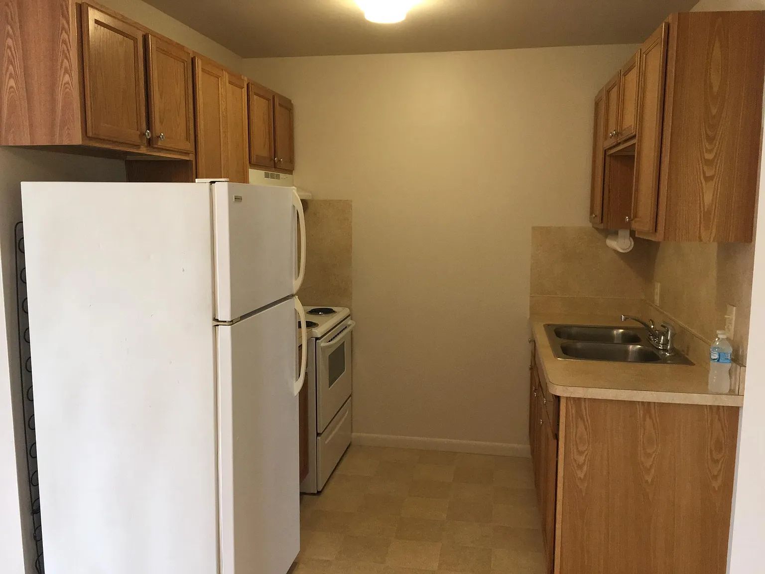 1 bed, 500 sqft, $1,000 — Photo 3