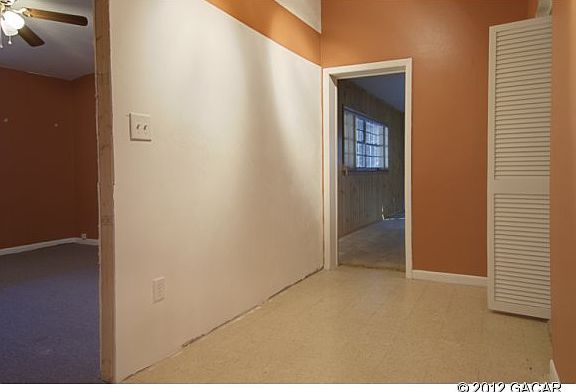 5th image of 1828 NE 9th St