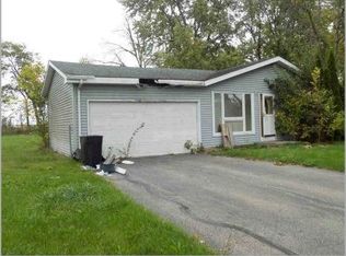 6895 S Sarah Ave, Rochelle, IL 61068