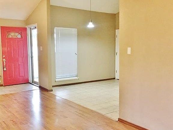2nd image of 4201 Pepperbush Dr