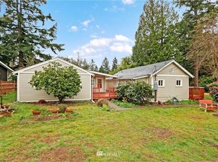 2005 SW 162nd St, Seattle, WA 98166