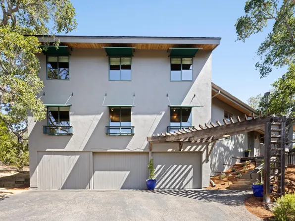 30 Minoca Rd, Portola Valley, CA 94028
