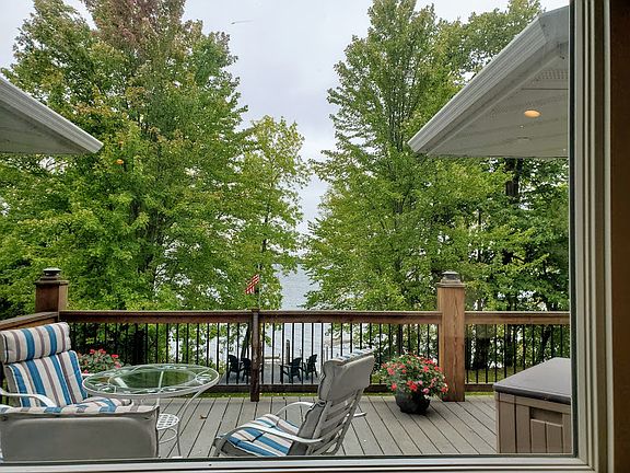 Deck off  Kitchen & Master 