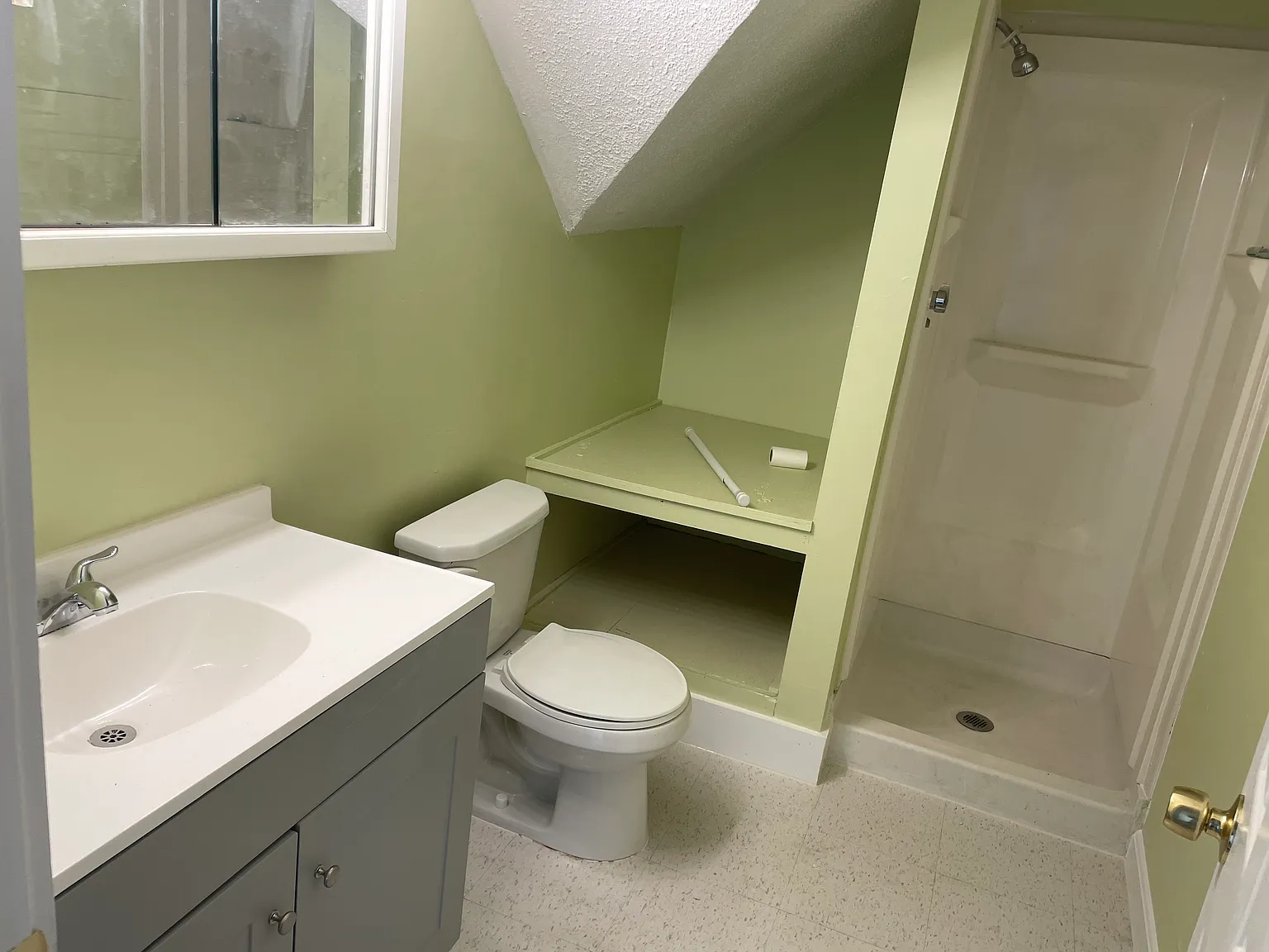 2 bed, $1,300 — Photo 3
