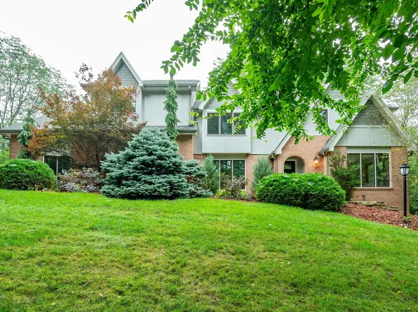 3421 Briar Rdg, West Des Moines, IA 50265