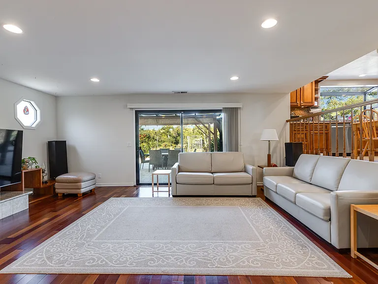 651 Fontes Dr — Photo 13