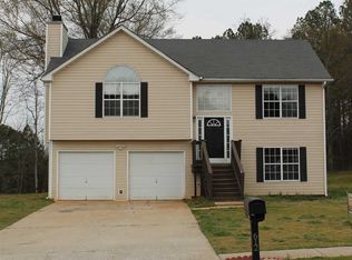 612 Meadows Ln, Social Circle, GA 30025