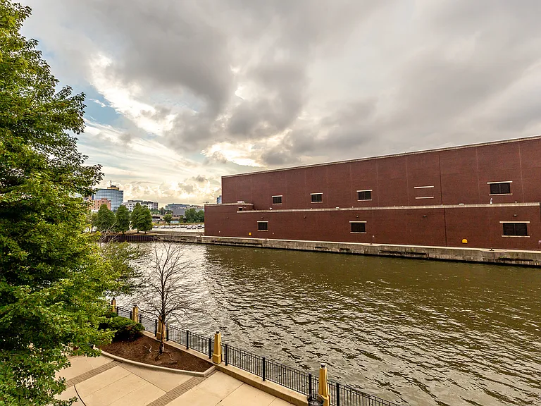 720 N Larrabee St #203 — Photo 6
