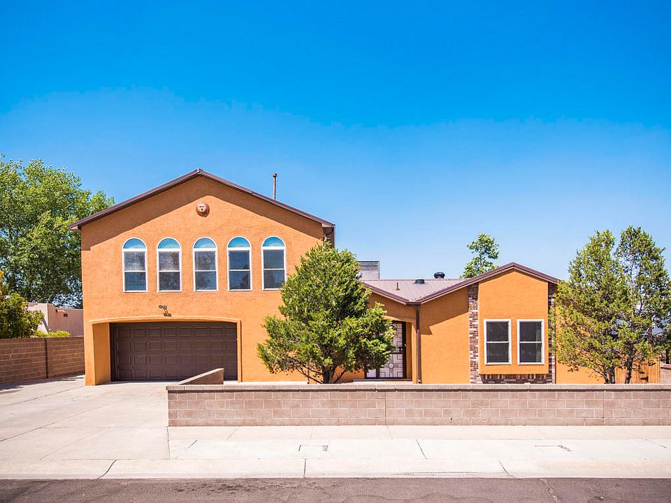 1st image of 7525 Mesa De Arena NW