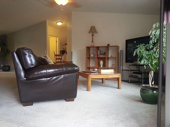 5th image of 12615 121st Avenue Ct E