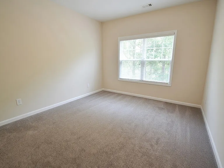 5035 Hastings Ter — Photo 15