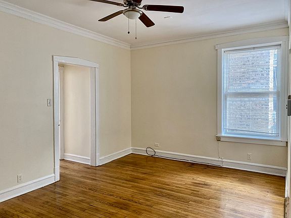 5th image of 1428 W Chicago Ave #806-2A