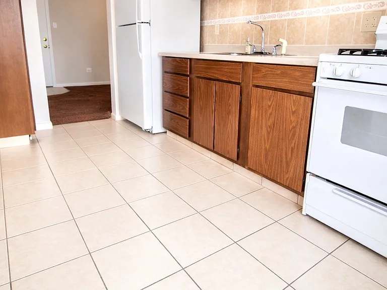 1-Bedroom - Kitchen