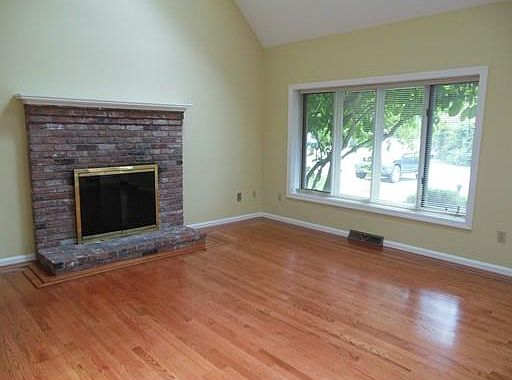 4th image of 30 Indian Cove Way