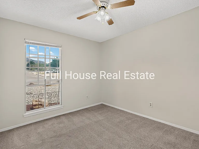 2309 Saturn Pl NE — Photo 27