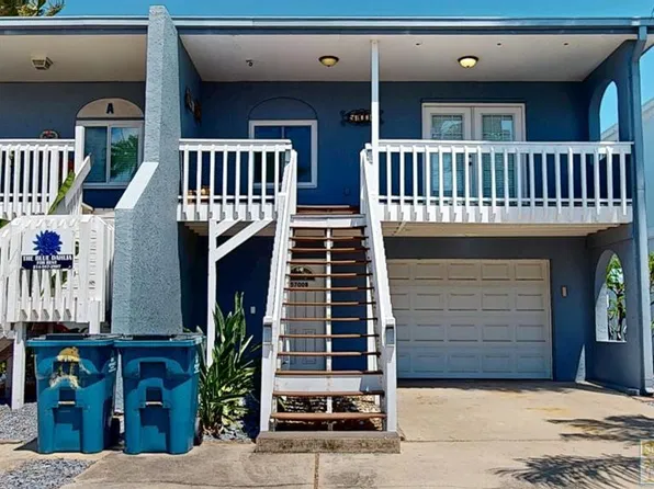 5700 Circe Cir APT B, South Padre Island, TX 78597