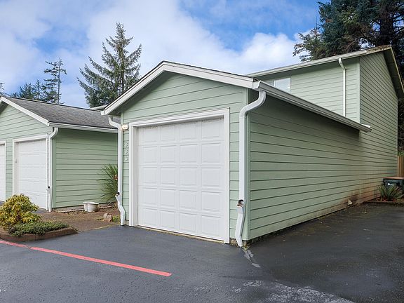2nd image of 66 NW 33rd Pl Unit G