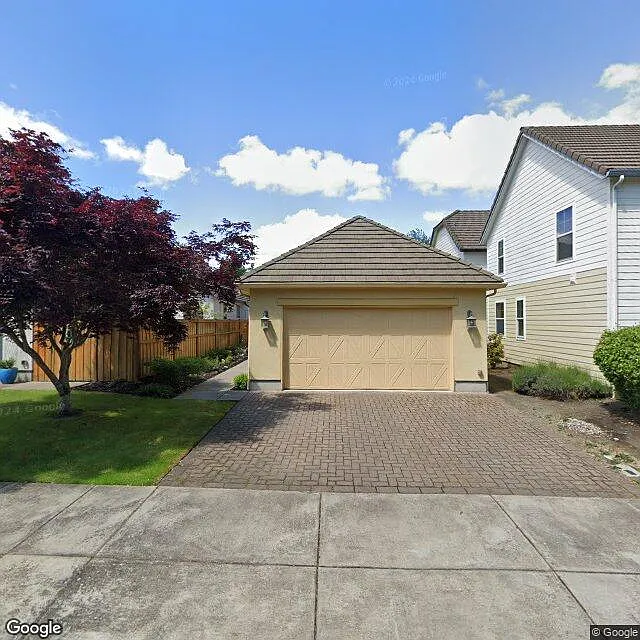 3 bed, 2055 sqft, $2,800 — Photo 2
