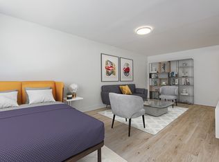 111 Cosburn Avenue, Toronto, ON M4J 2L1