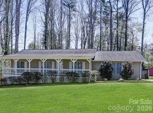 North Rugby Hills, Hendersonville, NC 28791