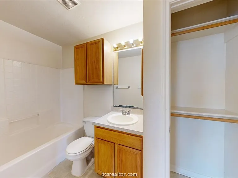 915 Bougainvillea St — Photo 27
