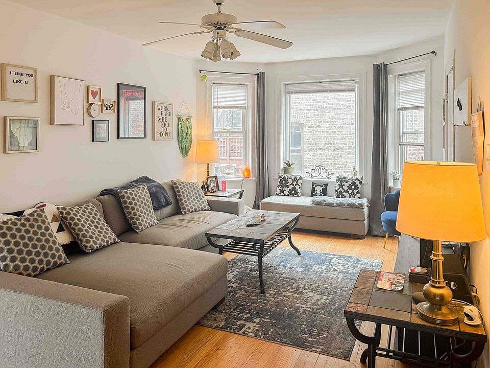 1st image of 4921 1/2 N Hermitage Ave #2