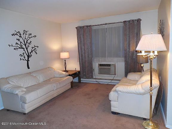 4th image of 58B Yorktowne Pkwy